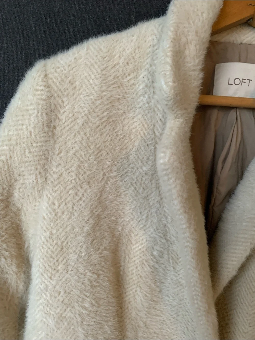 LOFT Cream Fuzzy Coat Shawl Collar Winter Jacket Womens Size XS Herringbone
